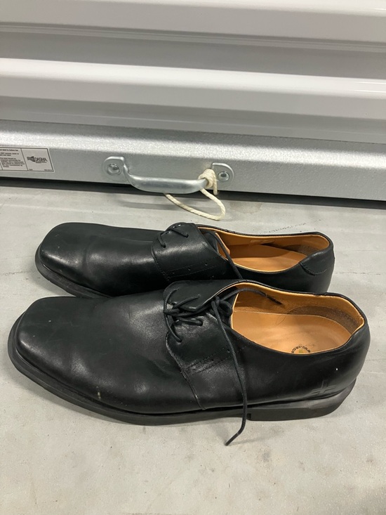 Dr. Martens Derby black shoes size 11 main image 5